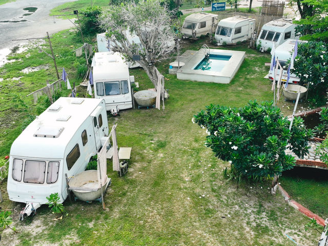White House Beach Camping Caravans