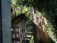 สัมผัสประวัติศาสตร์บนรางรถไฟเหนือน้ำแคว