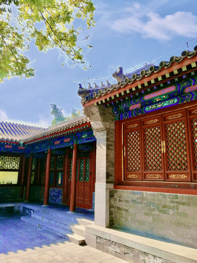 A Regal Escape from Beijing’s Summer Heat at Prince Kung’s Mansion