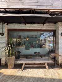  Pakron Café