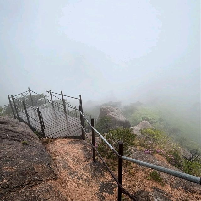 Cheonhwangbong, Outta Breath, In the Clouds, Lovin’ Life