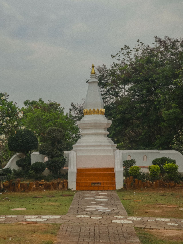 วัดสิรินธรวราราม(ภูพร้าว) จังหวัดอุบลราชธานี