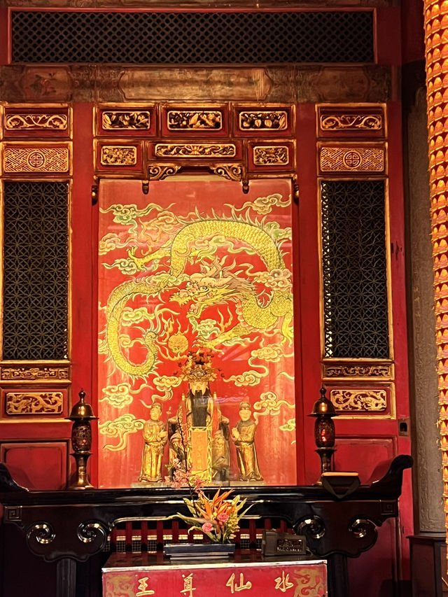 หนึ่งในวัดที่เก่าแก่ที่สุดของไต้หวัน (Taiwan) 