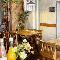 LUG HATAGAYA Cafe