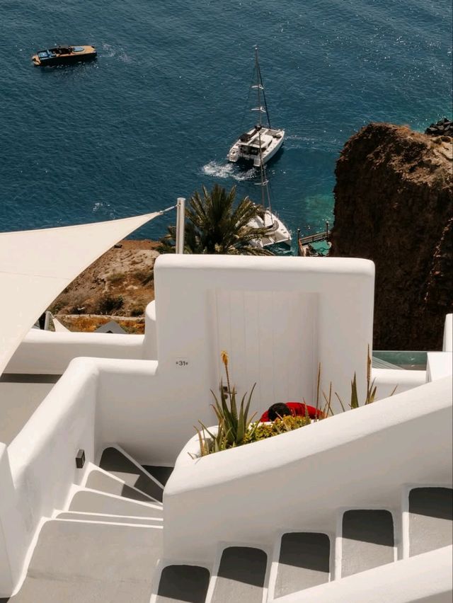 ☀️ Europe 🌍 Santorini on a Budget: Big Views, Small Price 🇬🇷✨