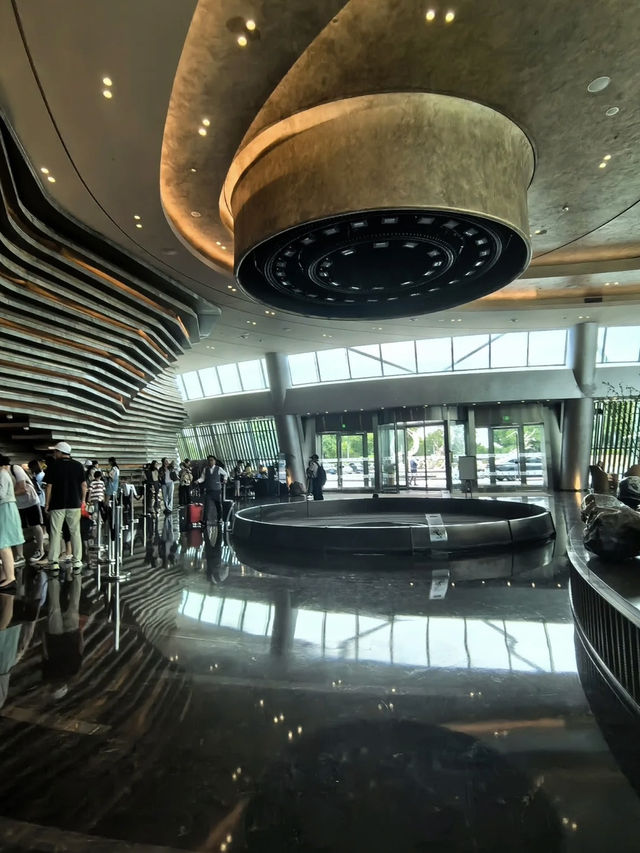 InterContinental Shanghai Wonderland – A Marvel Carved into the Quarry
