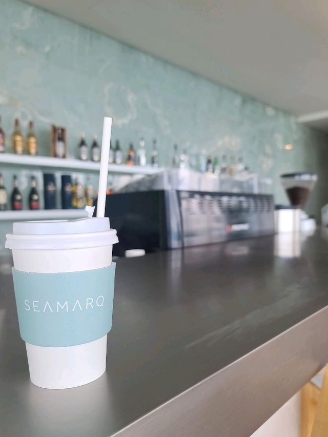 바다 전망의 모던 느낌💙씨마크로비 라운지 카페