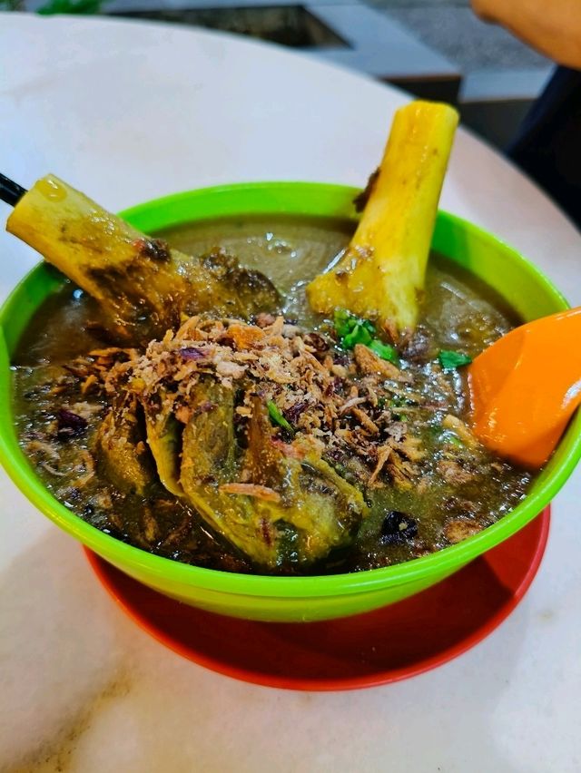 Beyond the Bowl: Muar Soup House – Where Authentic Flavors & Big Portions Reign!