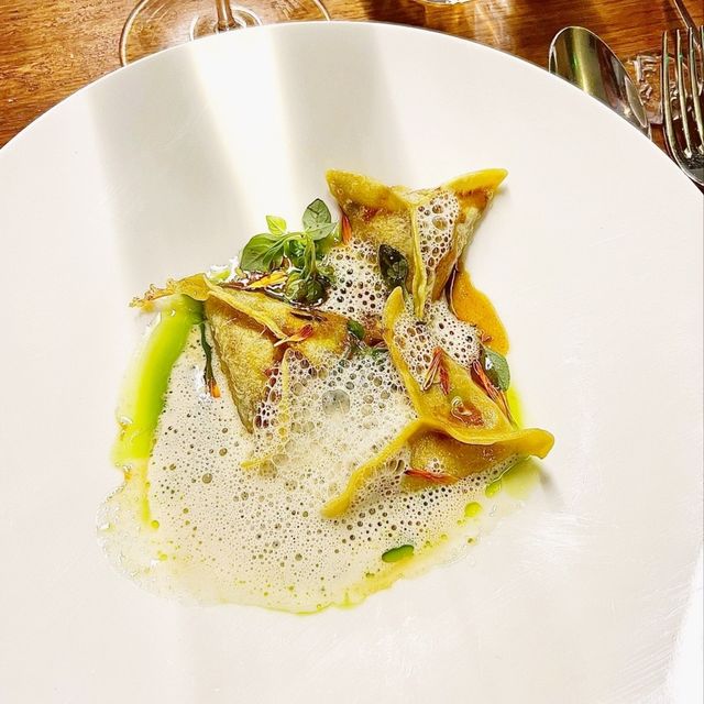 Pave flower Restaurant