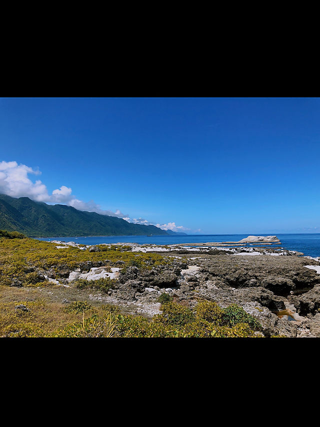 🌊 花蓮｜石梯坪：一場藍到讓人屏息的太平洋散步日記 🐚☀️