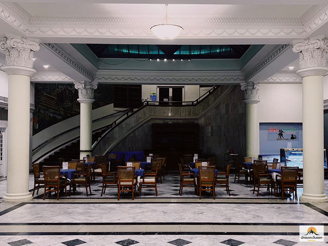 Royal Rattanakosin Hotel