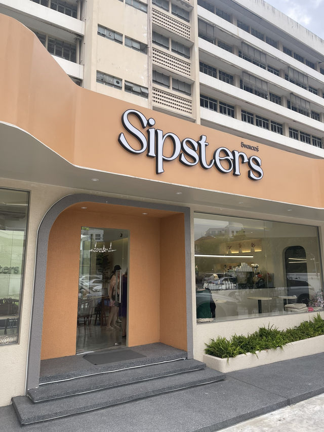 SIPSTERS Coffee Bar Space ☕️ คาเฟ่ลาดพร้าว