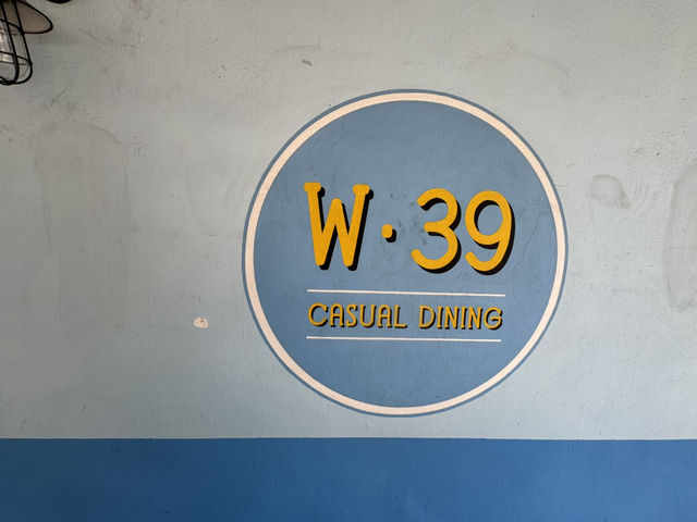🐾 Paws & Pasta at W39 Bistro & Bakery – A Chill Spot for You and Your Pup