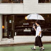 PARLOR NOON cafe