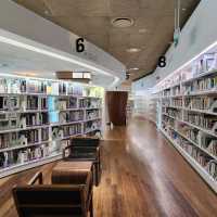 Library@Orchard / Library@Esplanade (Free & scenic libraries)