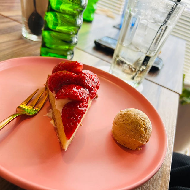【日本・兵庫🇯🇵】淡路島のケーキが可愛いカフェ