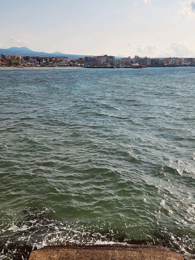A Family-Friendly Spot with Gentle Waters