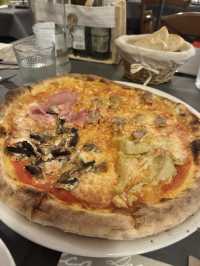 意大利山區小鎮遊 嘆正宗意式pizza &tiramisu 🍕