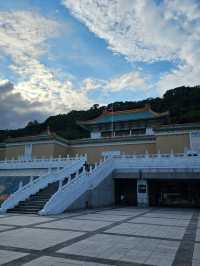 經典博物館〔台北故宮博物院〕，必看傳世翠玉白菜