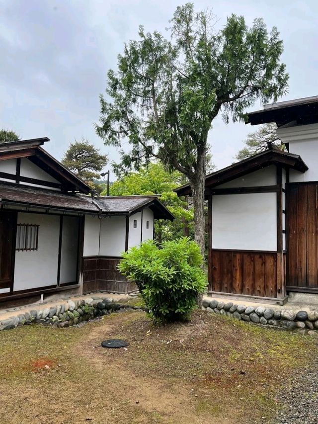 TAKAYAMA JINYA.