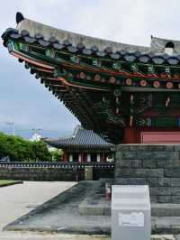 A Serene Oasis of Traditional Korean Architecture