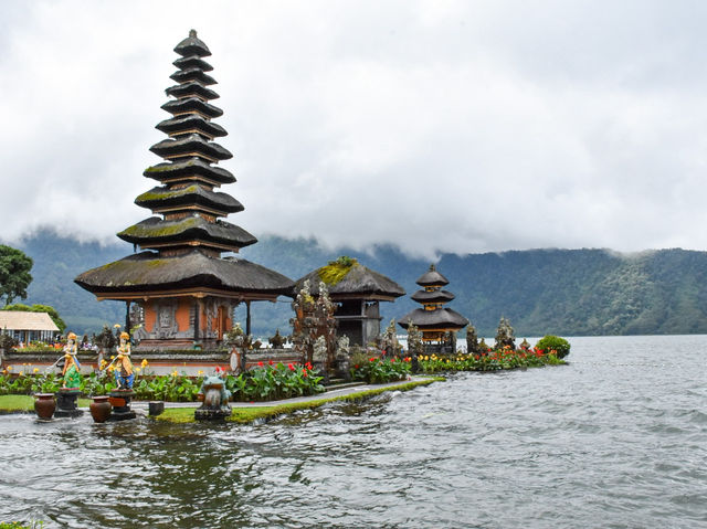Pura Ulun Danu Bratan – A Serene Lake