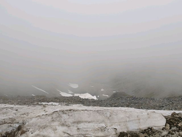 From Wangyun Tai to Yunxiao Feng: A Journey Through Mist and Majesty  