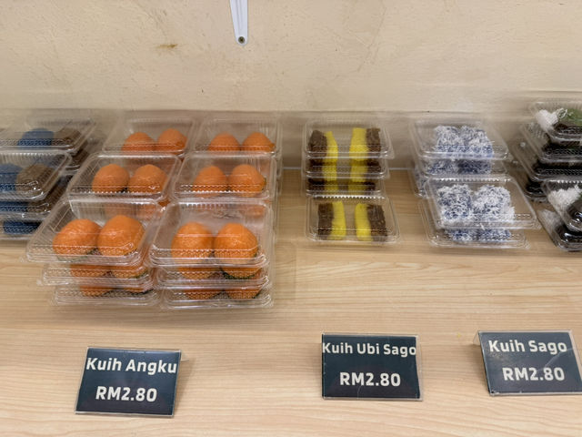 🍛 Charming Nyonya Breakfast at Li Er Cafe 莉儿 – A True Local Gem