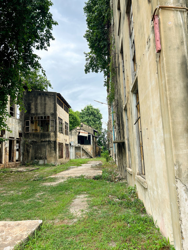 โรงงานกระดาษเก่าจังหวัดกาญจนบุรีสถานที่สุดคลาสสิค