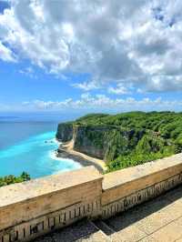 Uluwatu Temple – A Cliffside Treasure of Bali