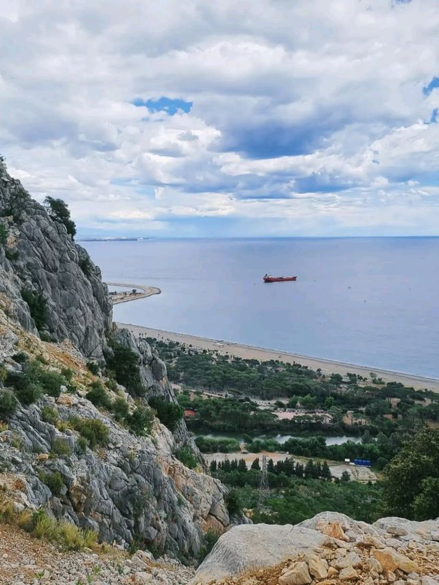 Sky High Chill at Tünektepe, Epic Views Over Antalya!