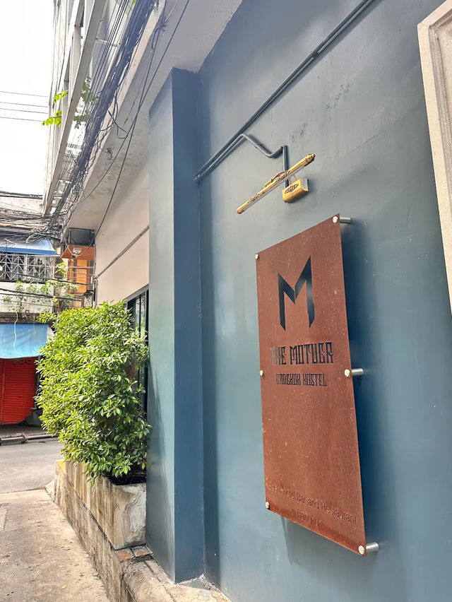 Motuga: Where Backpackers Become Storytellers
