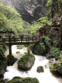 “Wulong Karst: Chongqing’s UNESCO-Kissed Gorge of Dragon‑Bridges, Caves & Mystical Tiankeng Wonders”