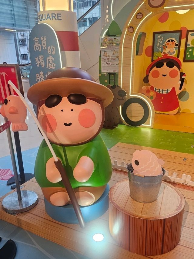 療癒人心的金句配上可愛的「粗眉」公仔,打卡一流! 療癒人心的金句配上可愛的「粗眉」公仔,打卡一流!