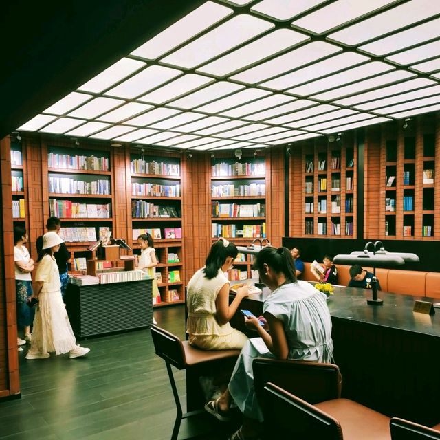 Zhongshuge in The Italian Style Zone of Tianjin  Zhongshuge in The Italian Style Zone of Tianjin