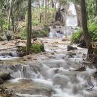 น้ำตกผาตาด จังหวัดกาญจนบุรี