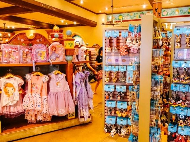 [🇭🇰香港] 夢と魔法の世界へ！香港ディズニーランド