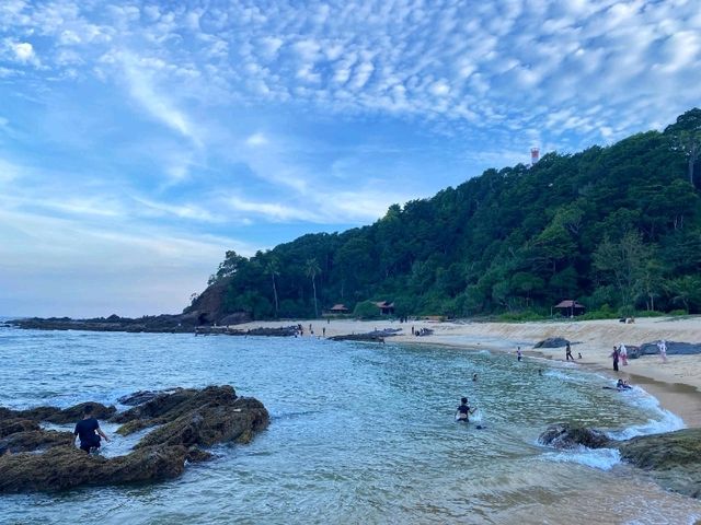Pantai Teluk Bidara – Where Nature Meets Tranquility ✨🌊