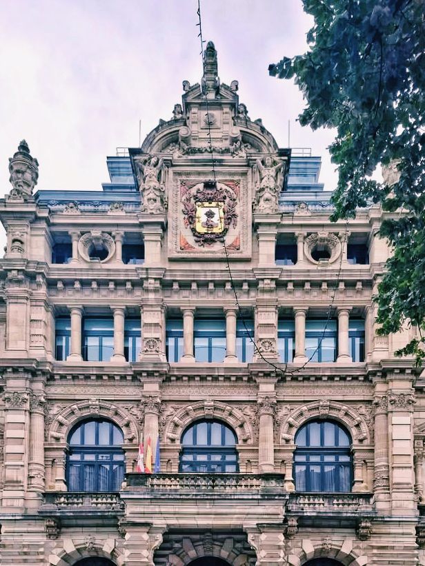 Art, Architecture & Pintxos: My Solo Adventure in Bilbao, Spain