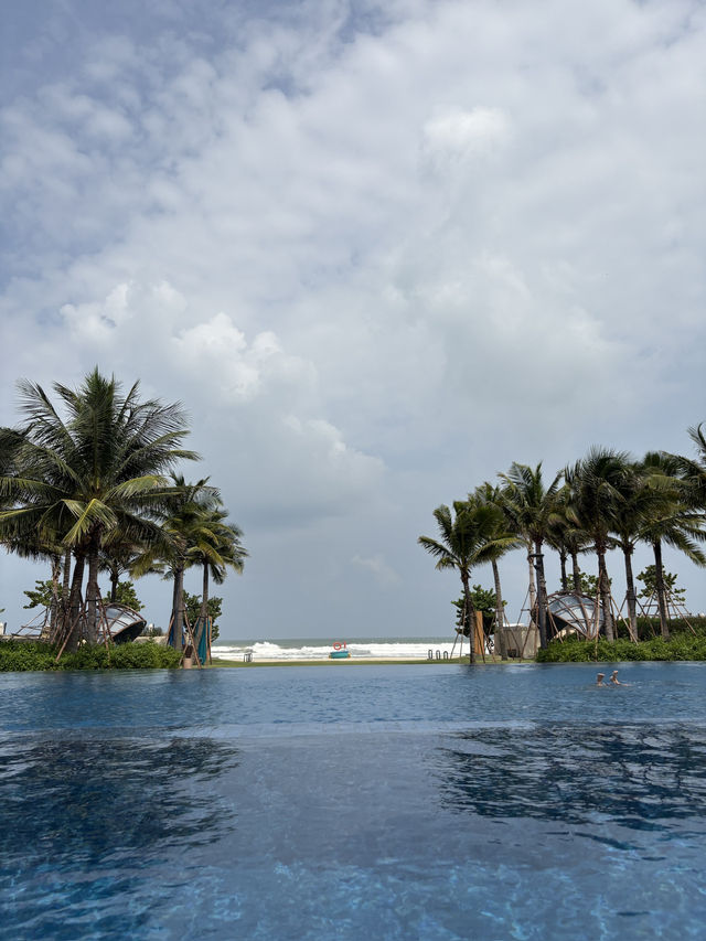 🌴 峴港Fusion Resort & Villas Da Nang：海濱天堂的奢華療癒之旅！🏖️✨