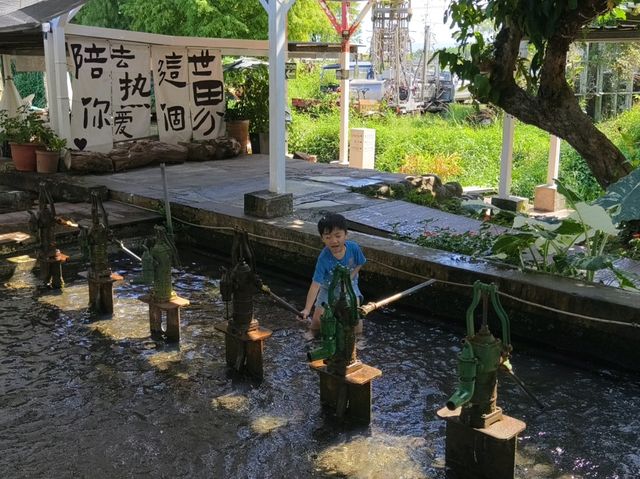 宜蘭勝洋休閒農場感受山水間划船釣魚釣蝦的樂趣