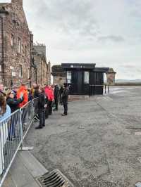 Crowning the City: Edinburgh Castle from Every Angle