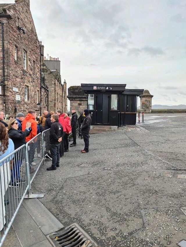 Crowning the City: Edinburgh Castle from Every Angle