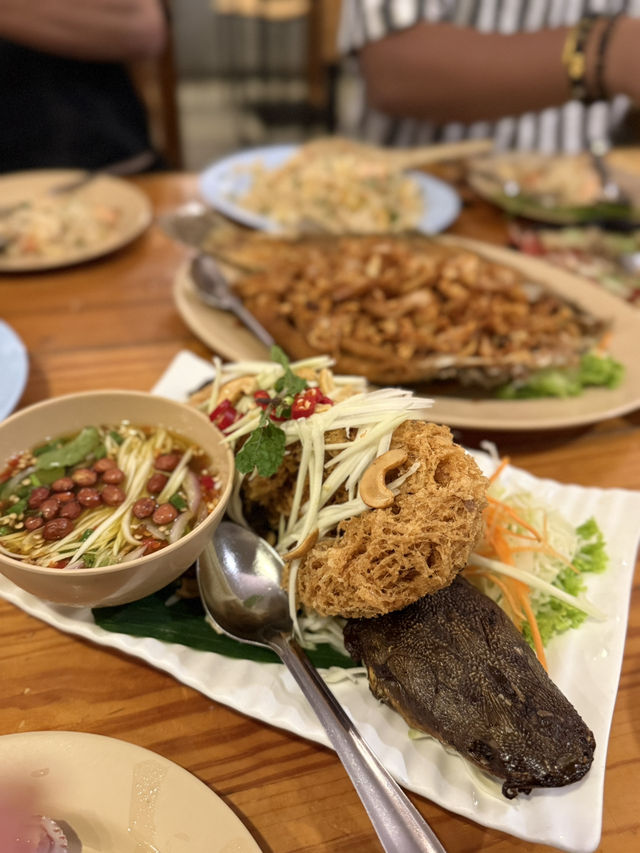 สายซีฟู้ดต้องห้ามพลาด! ร้านนี้เด็ดสมชื่อ