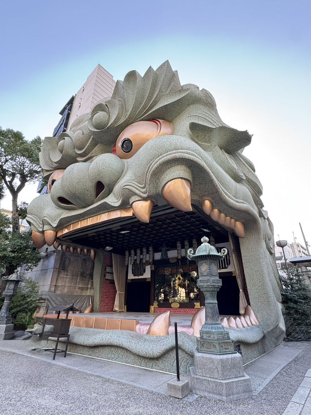 可愛大獅子-大阪難波八阪神社