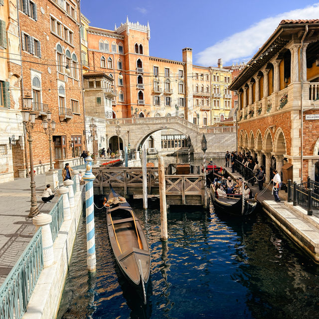 พาล่องเรือ ภายในสวนสนุก Tokyo Disney sea พาล่องเรือ ภายในสวนสนุก Tokyo Disney sea