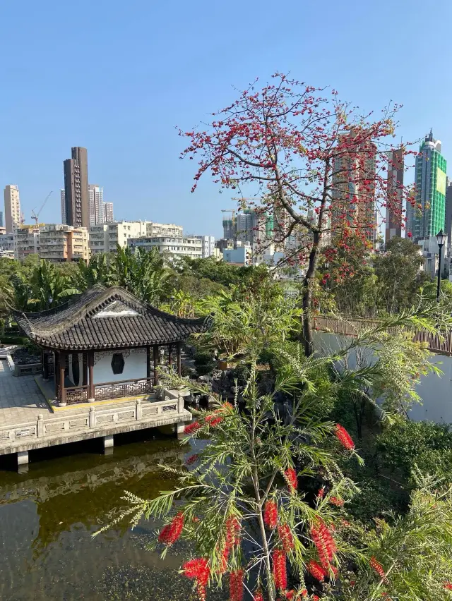 Kowloon Walled City Park — an unusual park in Hong Kong