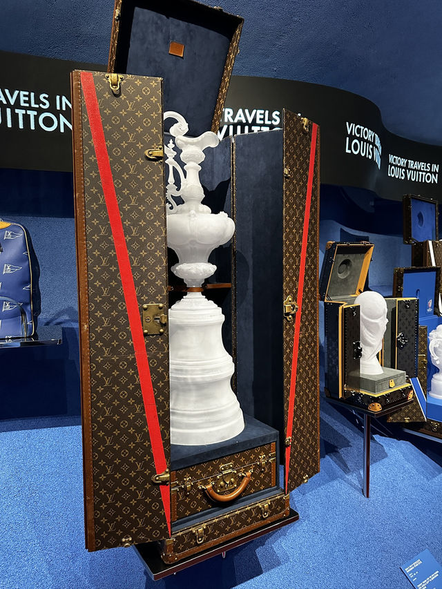 LV 非凡之旅 - 奢華與歷史嘅震撼！