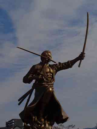 2026 Kikuchi District Attraction] One Piece Zoro Bronze Statue
