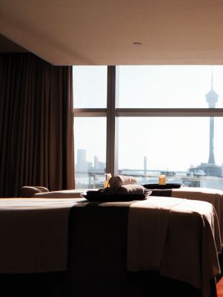 🍃Macau | Forbes five-star spa for 10 consecutive years! The ultimate haven to heal your body and mind while enjoying the view of South Bay Lake 🧖‍♀️ in the Jacuzzi